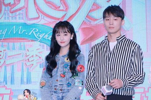 吃瓜博主娱乐圈两个女生,火花四溅！